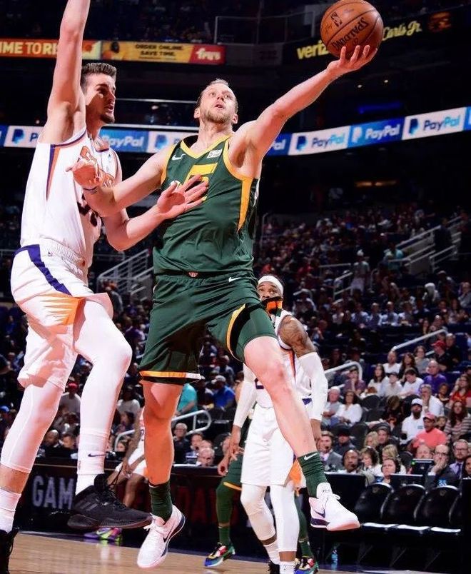 青岛队碾压天津队，戈贝尔扛起全队的简单介绍