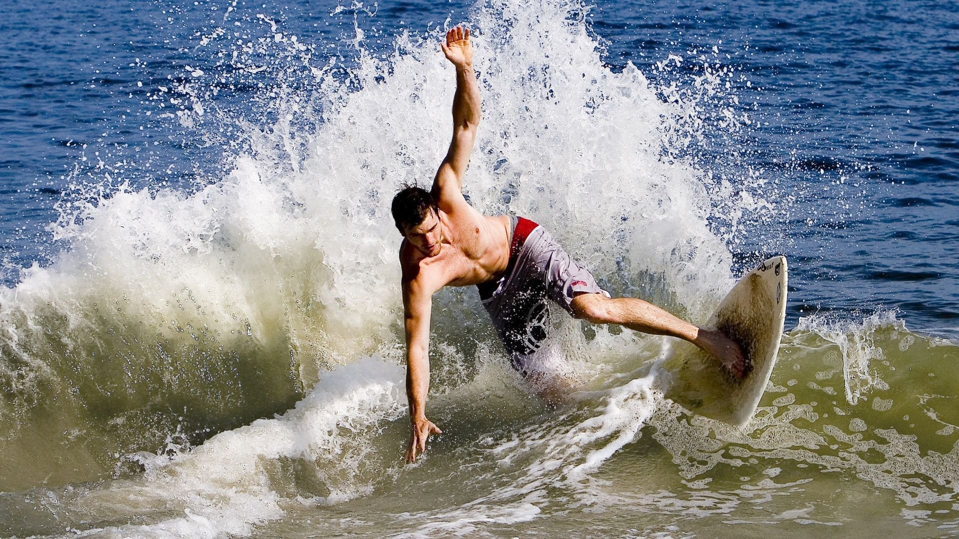 开云体育app-冷门与传奇，泰国队险胜德国队，桃田贤斗刷新纪录的体育启示