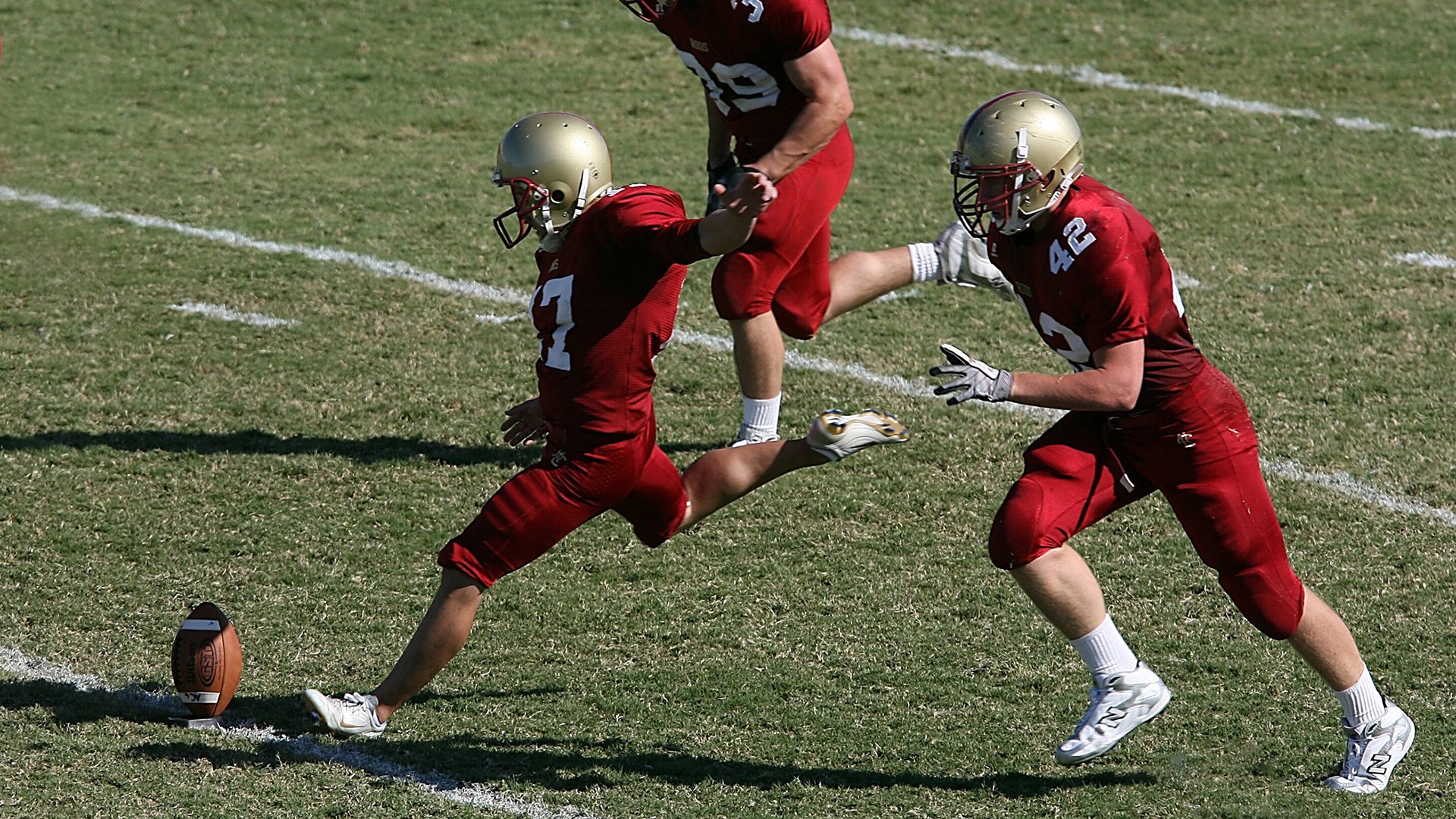 开云体育视频直播-孤胆英雄的救赎，拉沃尔杯险胜年终总决赛，鲁德扛起全队书写北欧神话